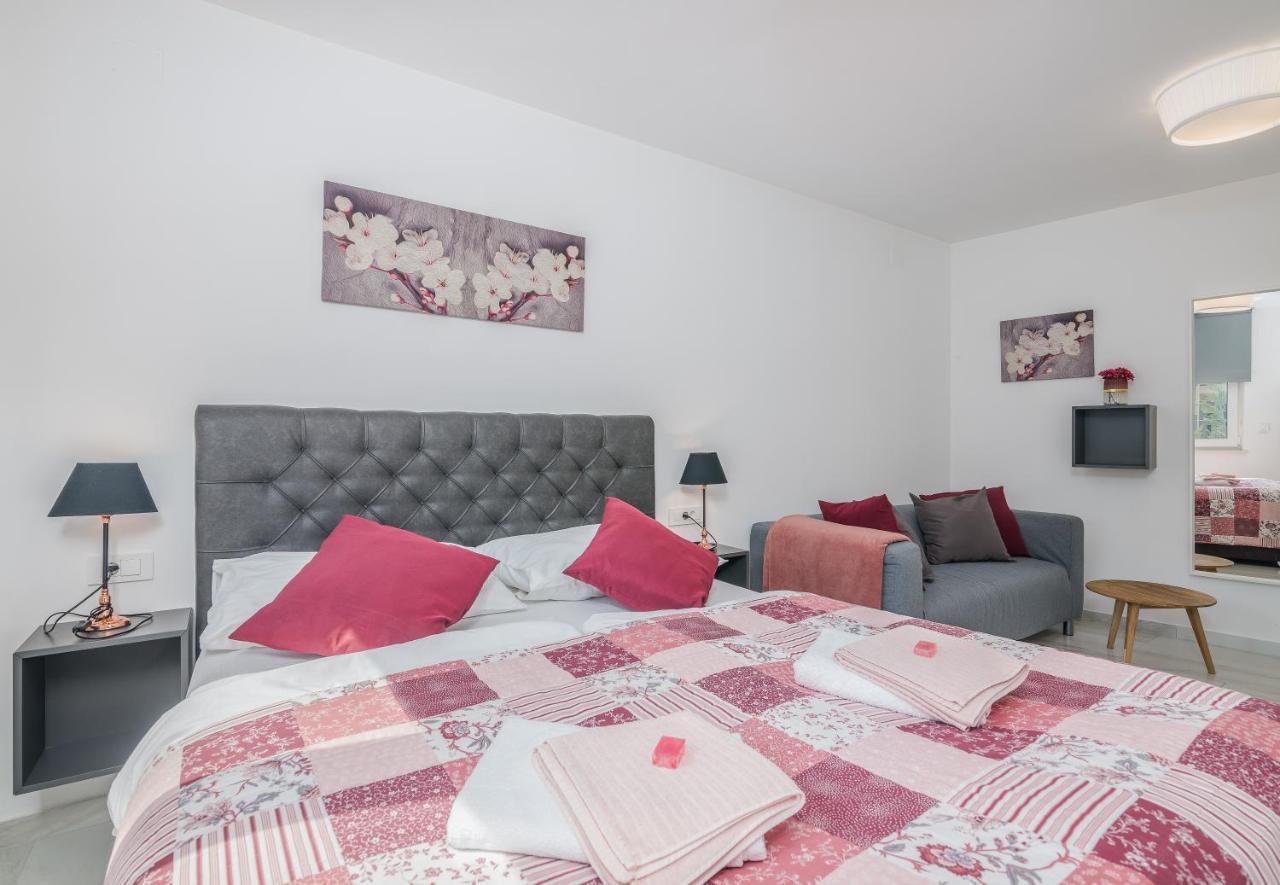 Modern Apartments Elle Malinska Vantacici Zewnętrze zdjęcie