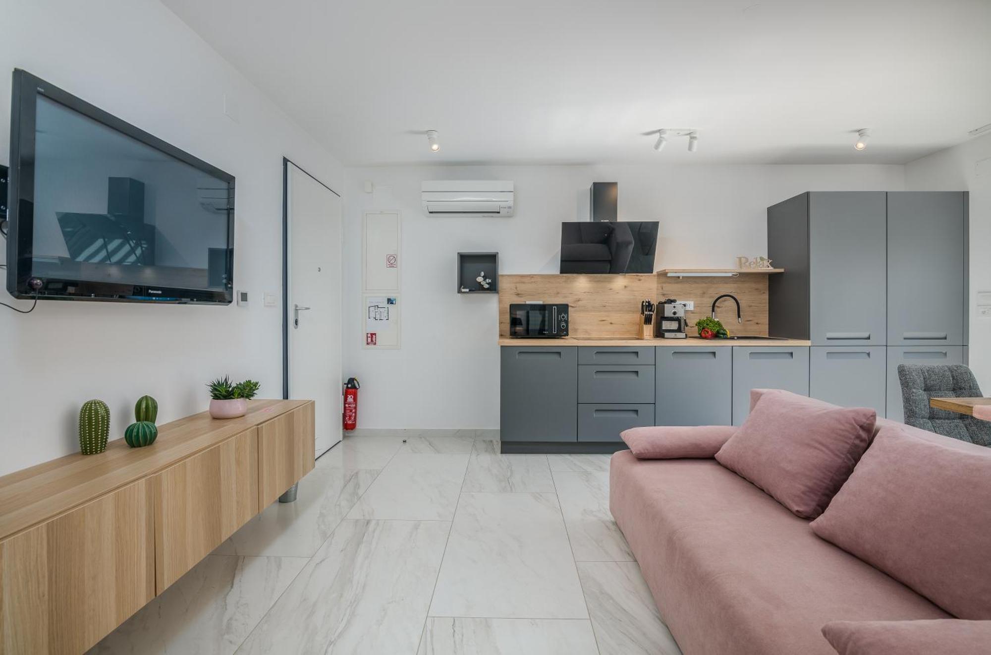 Modern Apartments Elle Malinska Vantacici Zewnętrze zdjęcie