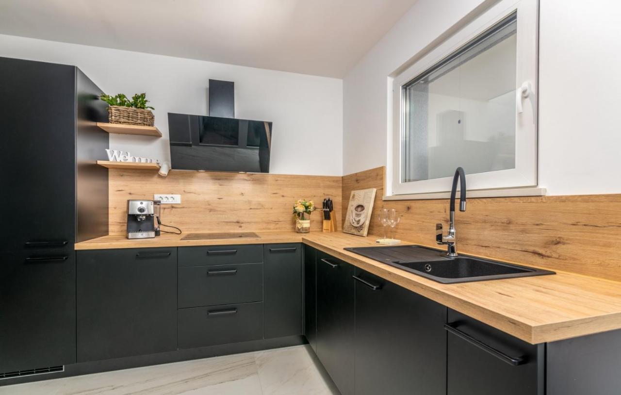 Modern Apartments Elle Malinska Vantacici Zewnętrze zdjęcie